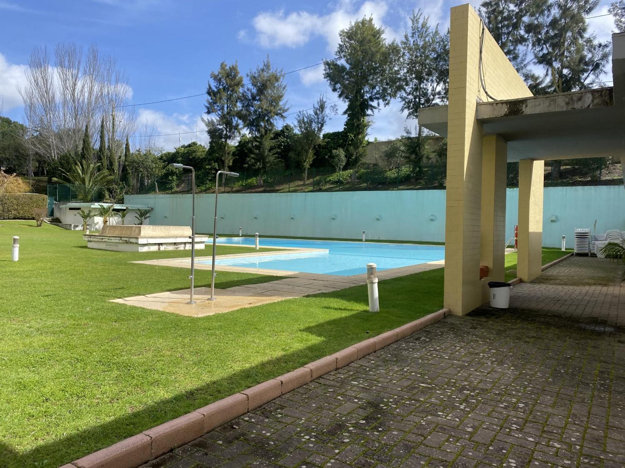 T3 Com Piscina Tenis Ginasio E Parq Infant Apartment