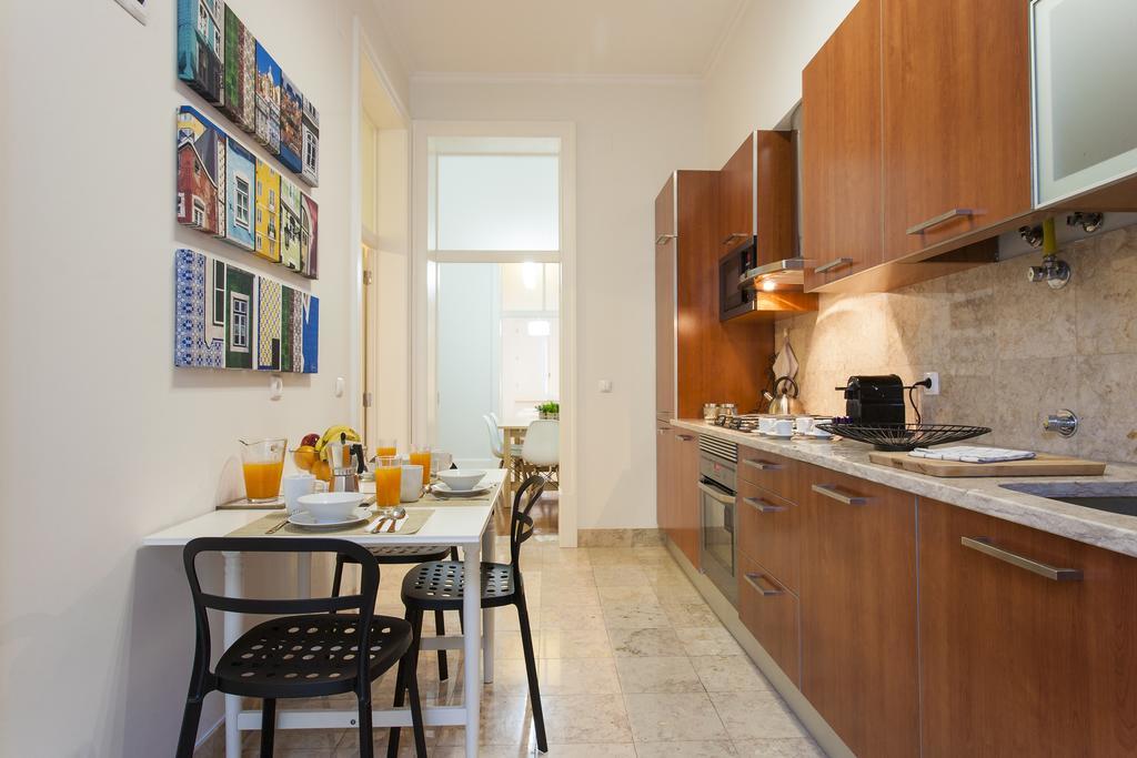 Joivy Downtown Blue Apartment Lisbon