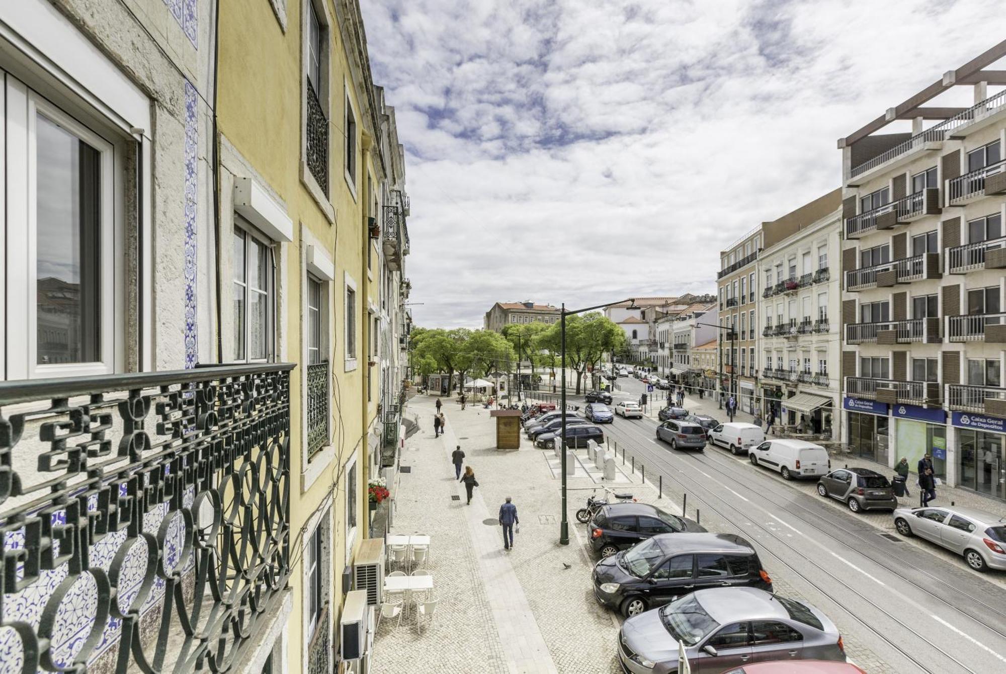 Apartment Superb Overlooking Graca In *