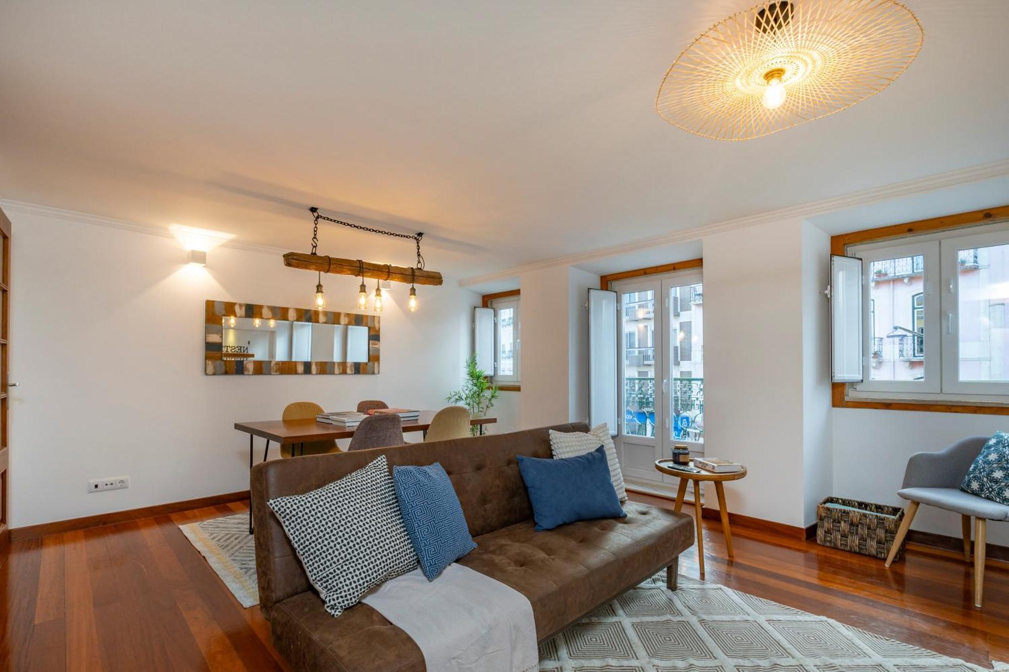 Apartment Superb Overlooking Graca In *