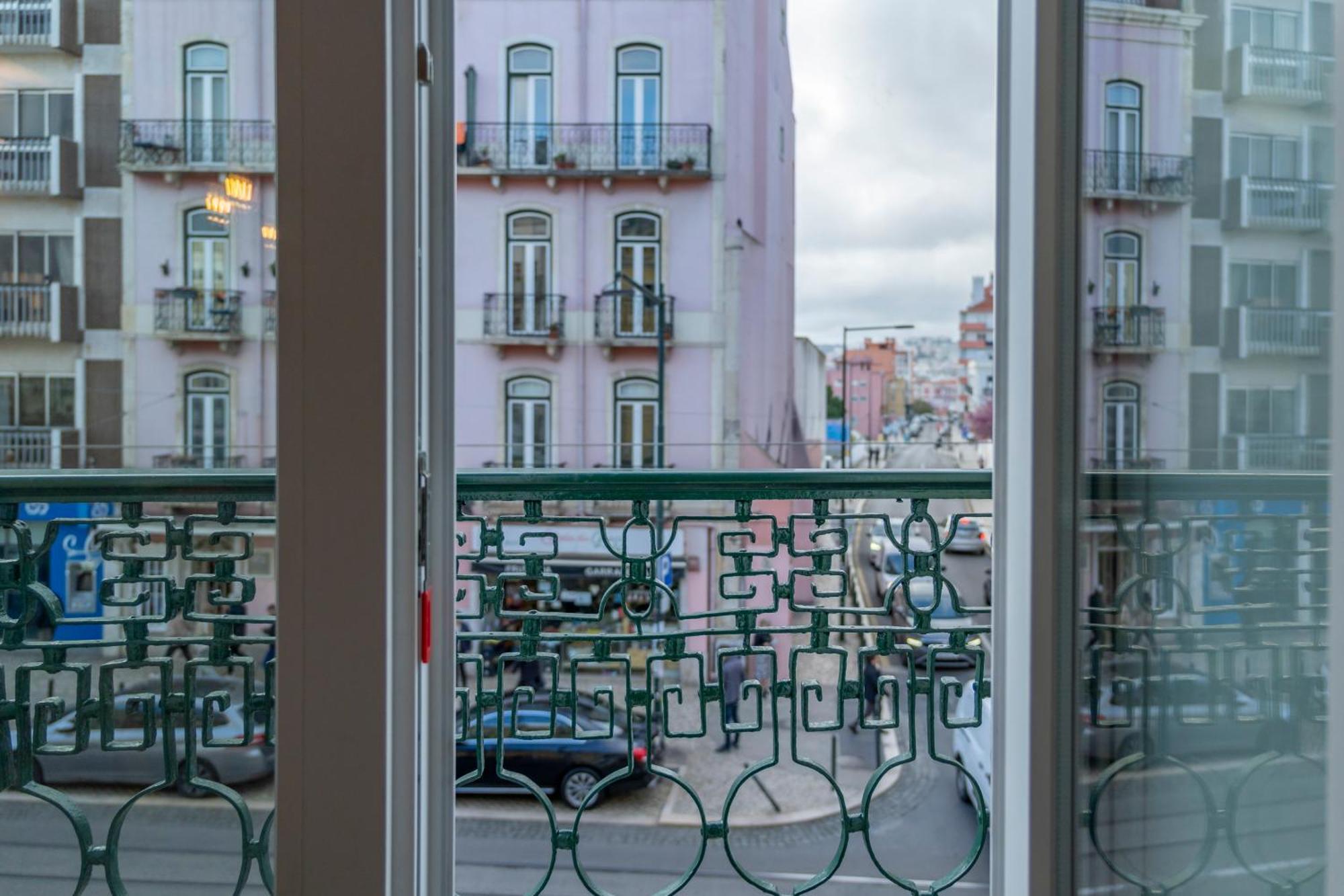 Apartment Superb Overlooking Graca In *