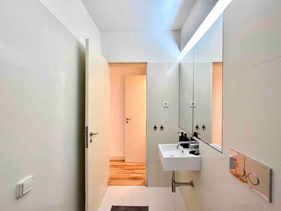Apartment Cozy In Bairro Alto Lisbon