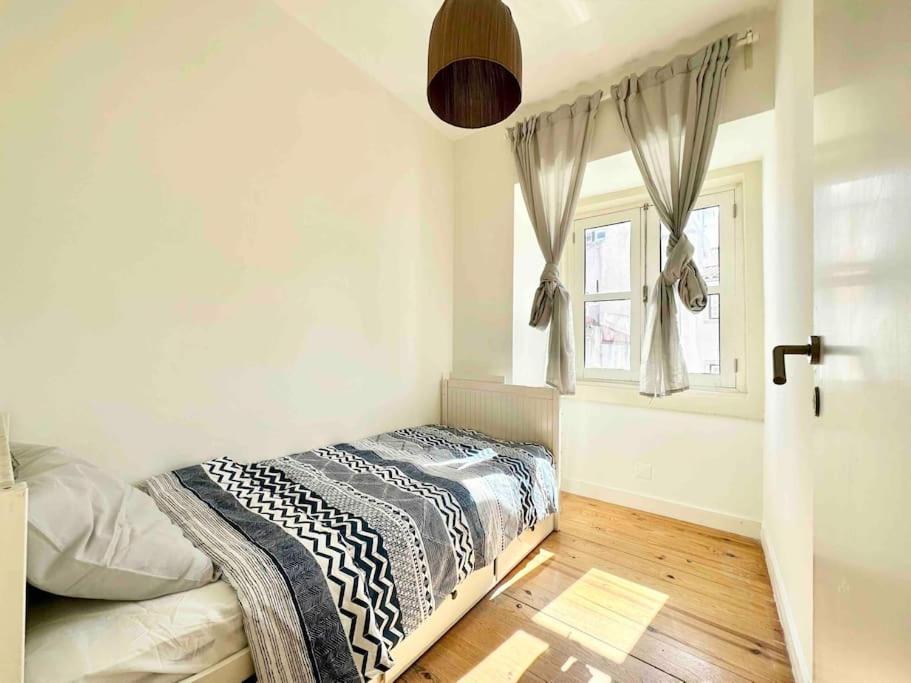 Apartment Cozy In Bairro Alto Lisbon