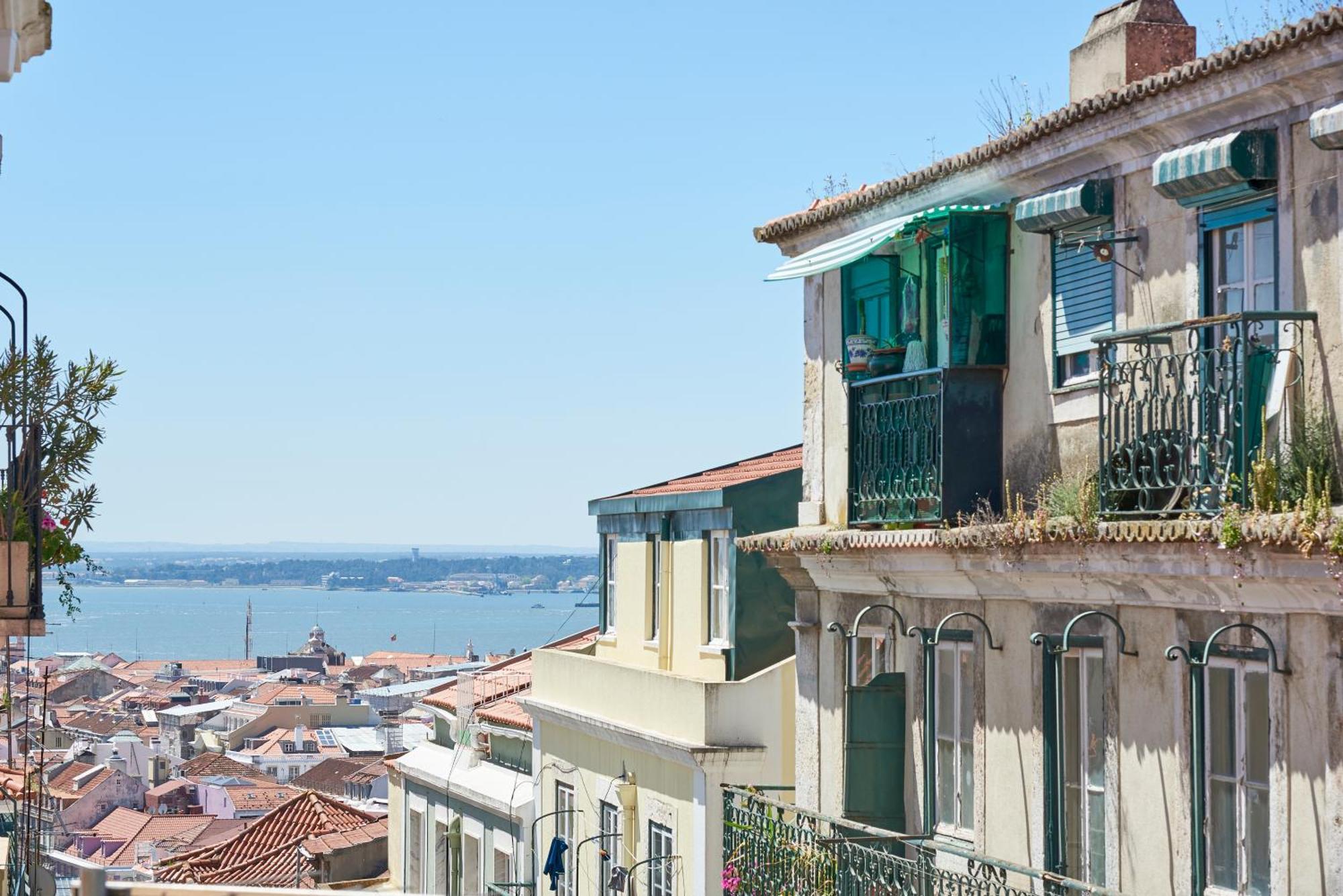 Elegant Santana Lisboa