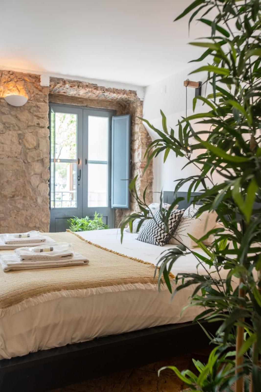 Apartment Original Photographers Studio In Alcantara Lisbon