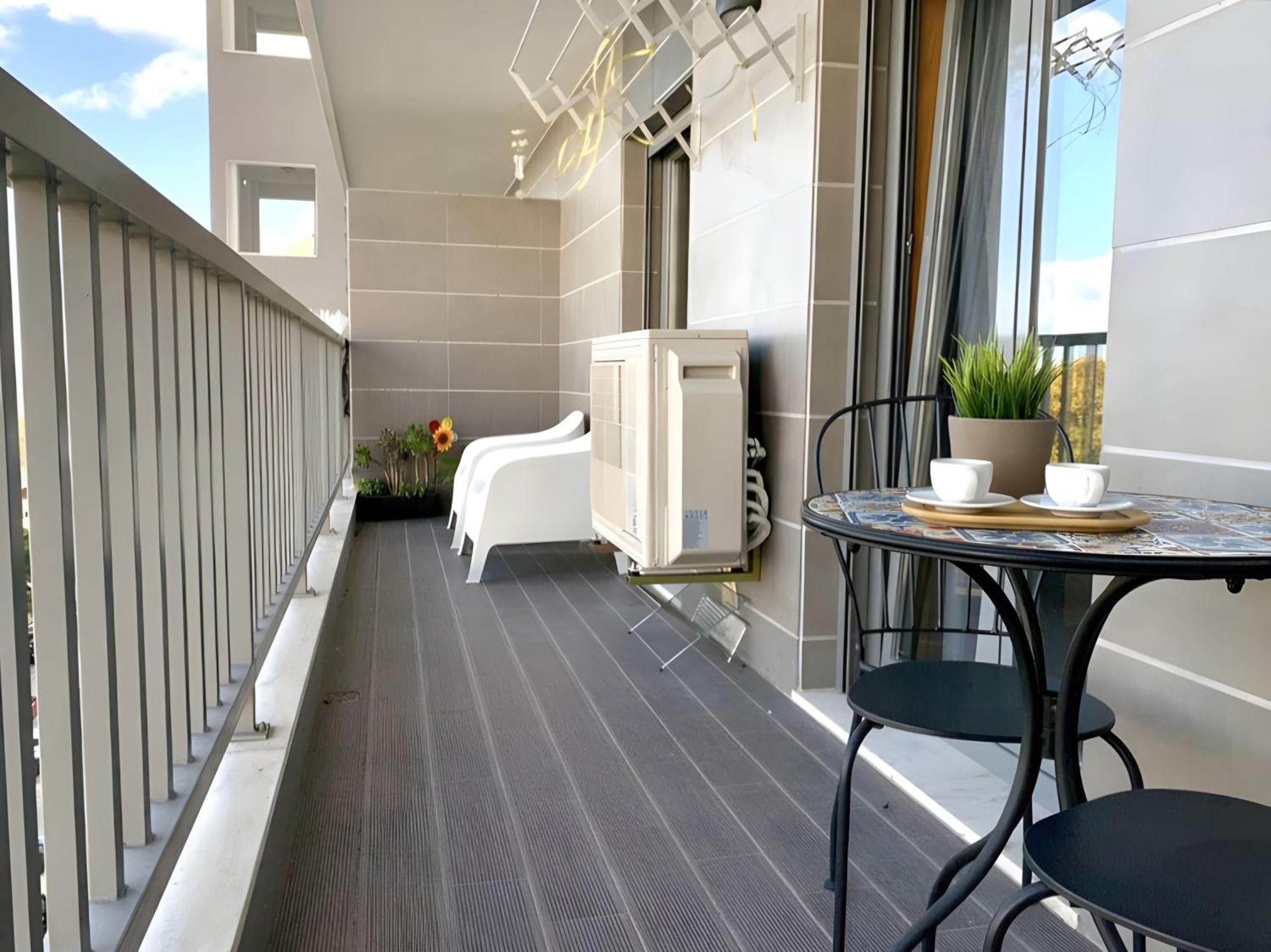 Apartment Modern & Spacious With River View Lisbon