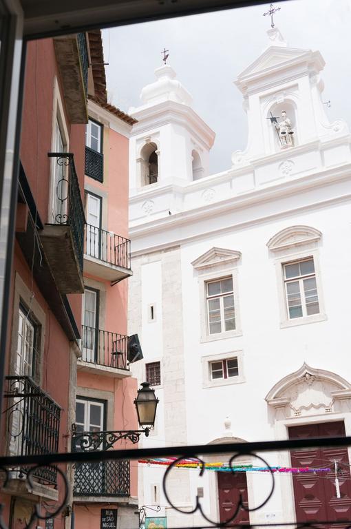 Beautiful Studio In Historic Alfama * Lisbon