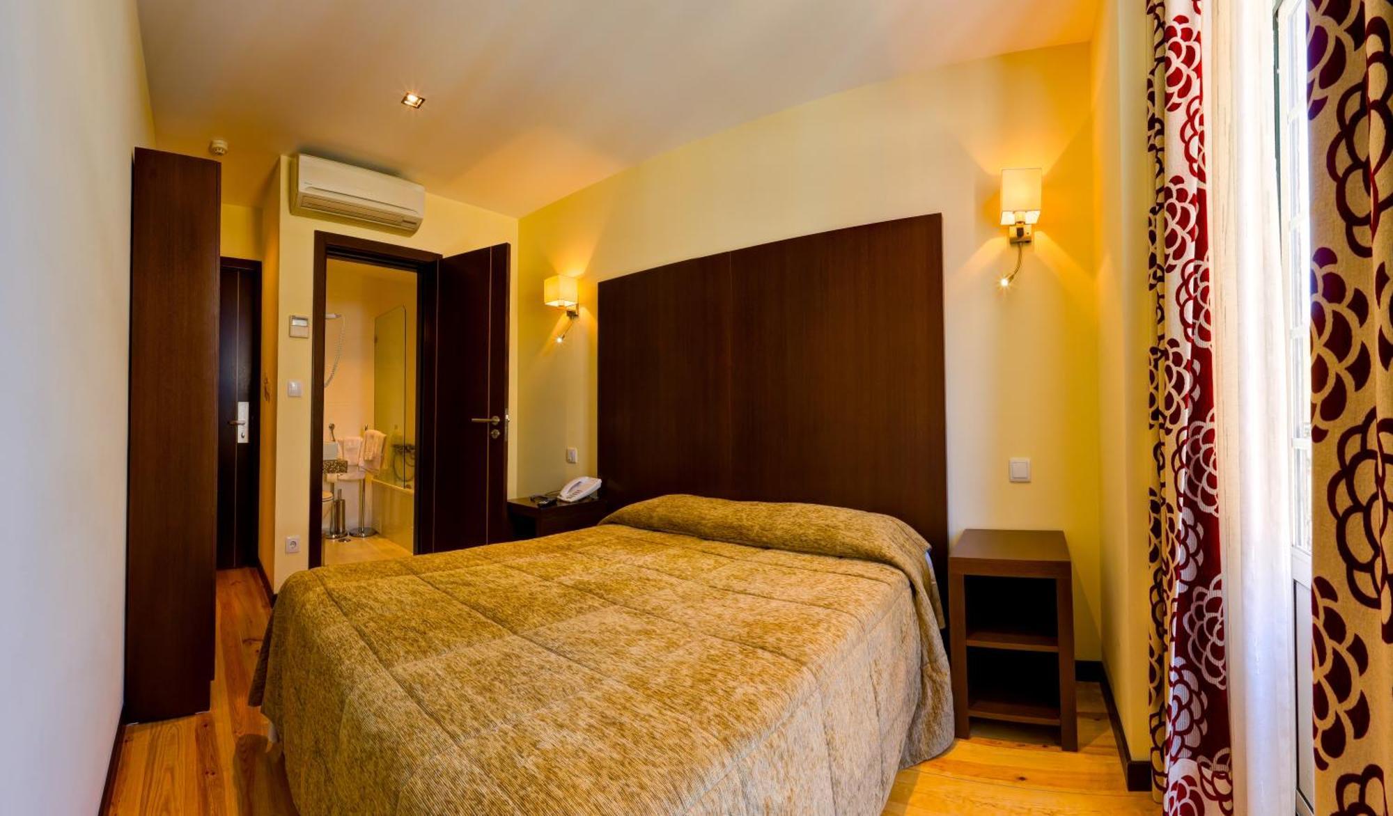 Duas Nacoes Hotel 2*