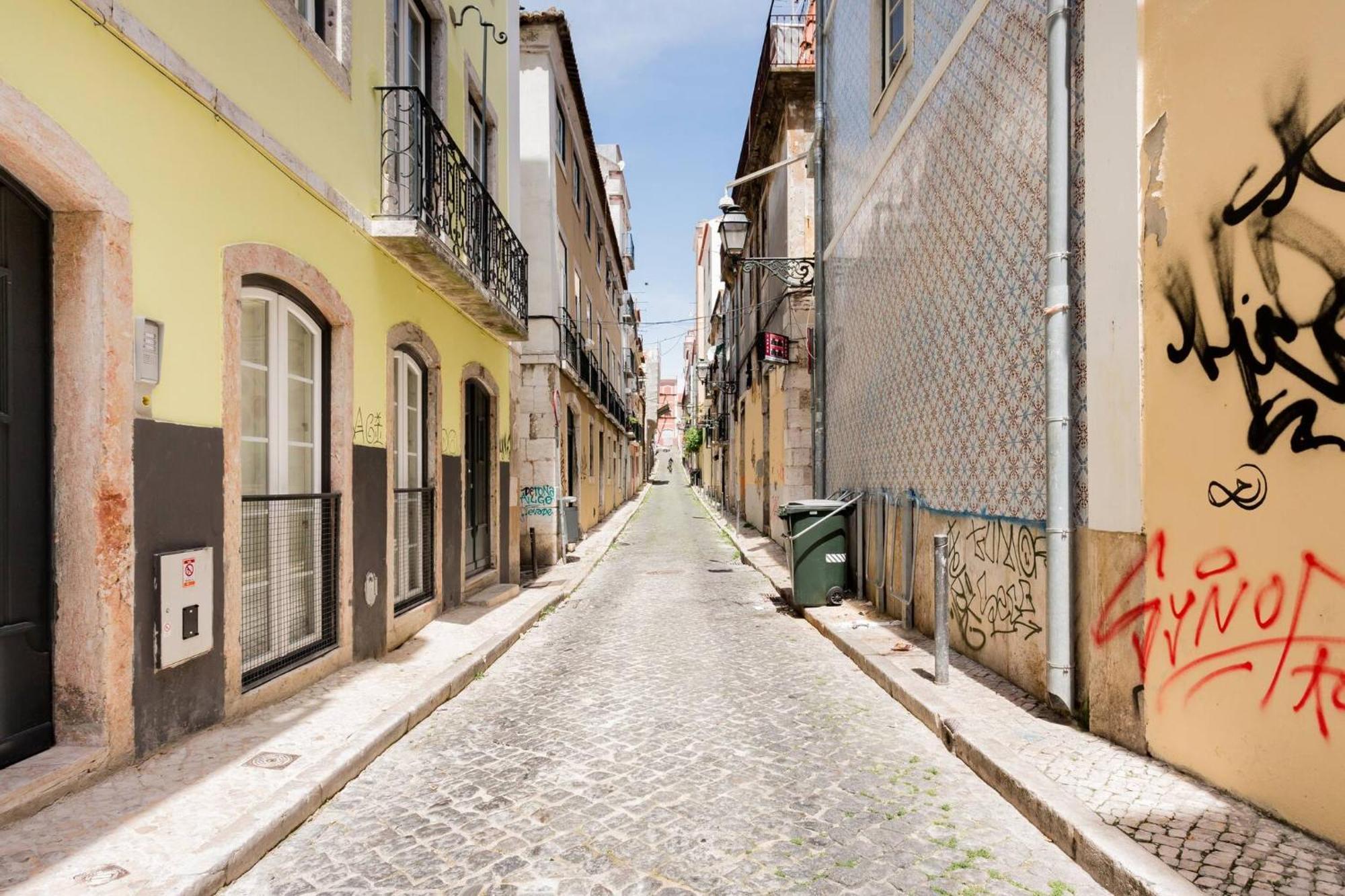 My Lx Flat Bairro Alto Design * Lisbon