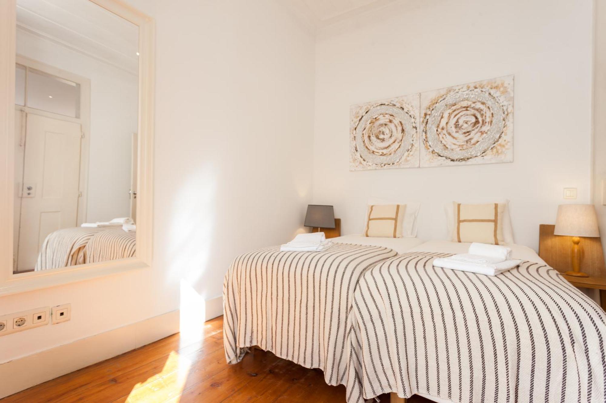 Apartment Tejo Vintage Three-bedroom - By Lu Holidays