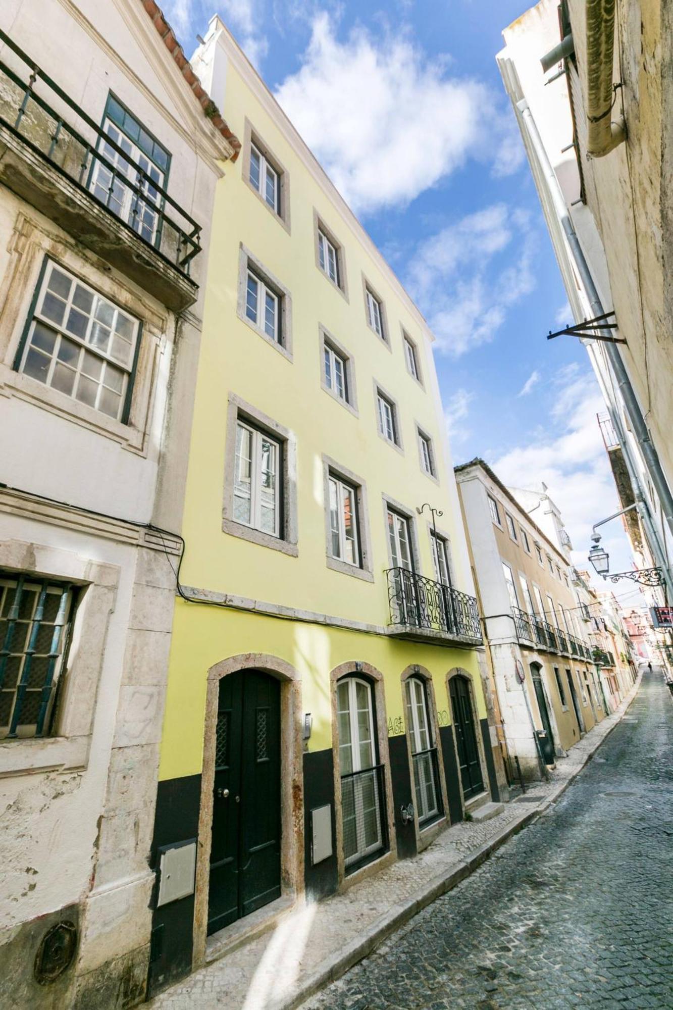 Apartment Bairro Alto Design