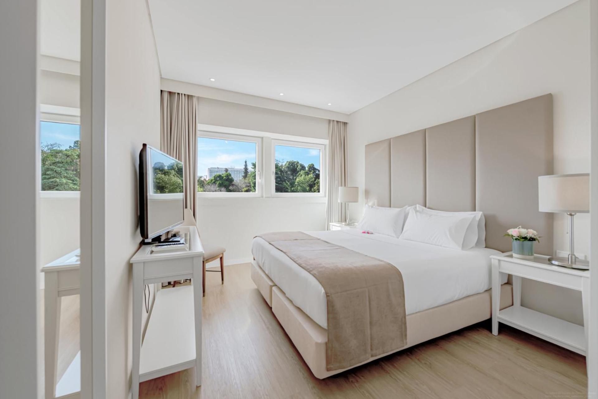 Central Park & Hotel 3*