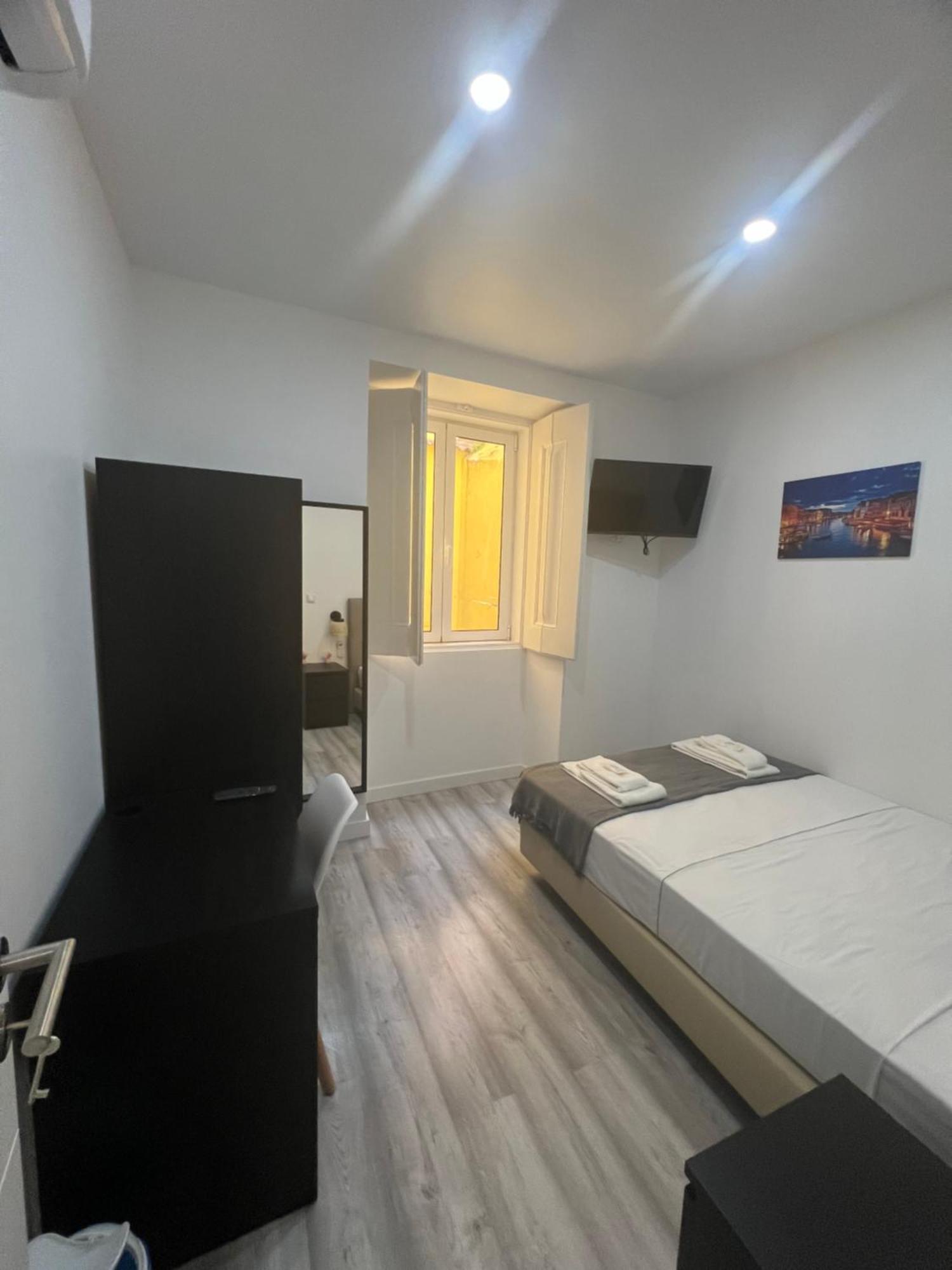 Sao Lazaro Bhuiyan Family Host Guest house *