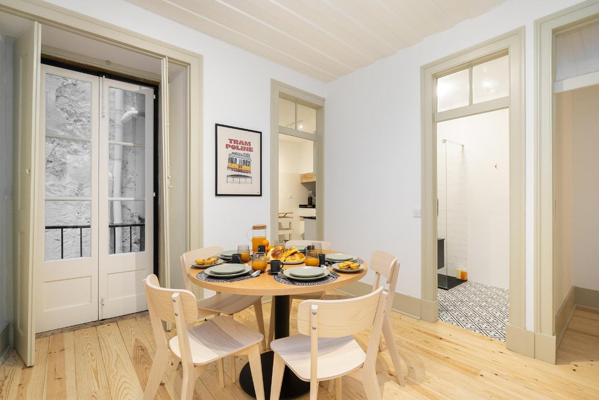 Whome Lisbon's Heartbeat Your Premier Address For Explorers Holiday home *