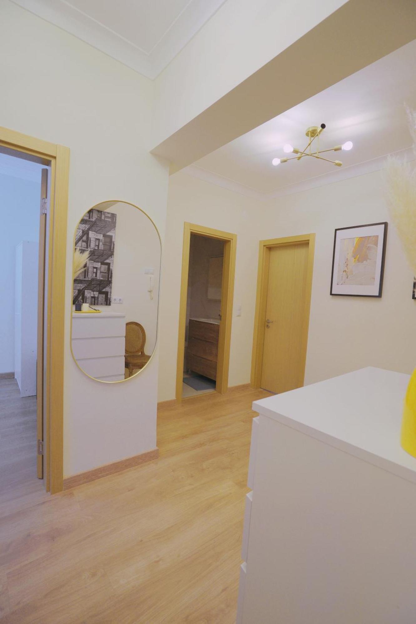 Apartment Charming 94d, Next To Metro
