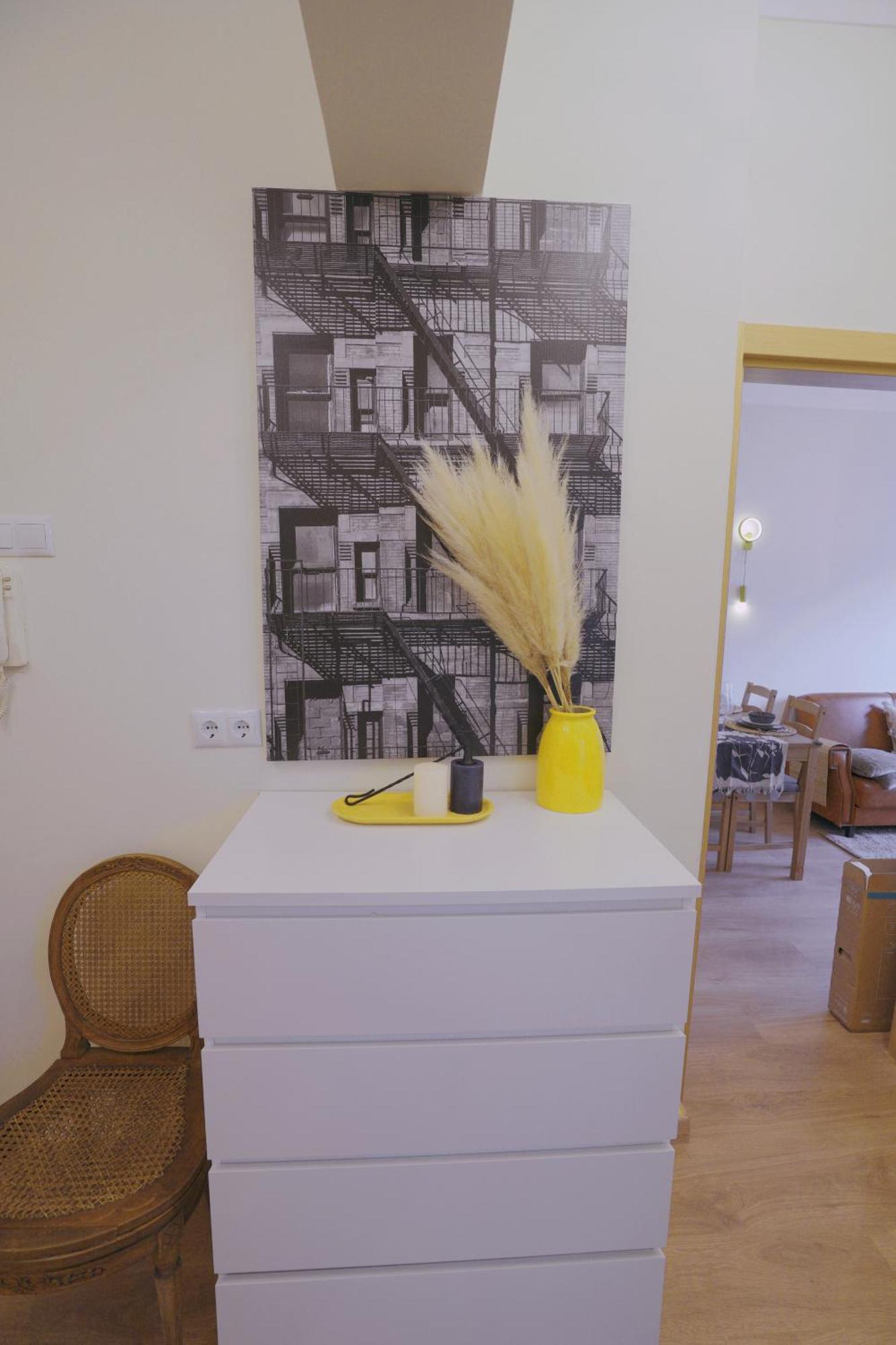 Charming 94d, Next To Metro Apartment Lisbon