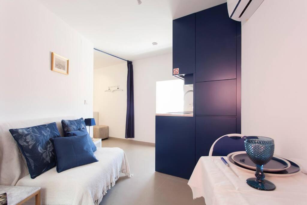 Sao Vicente V- Historic Flat In The Old Apartment Lisbon