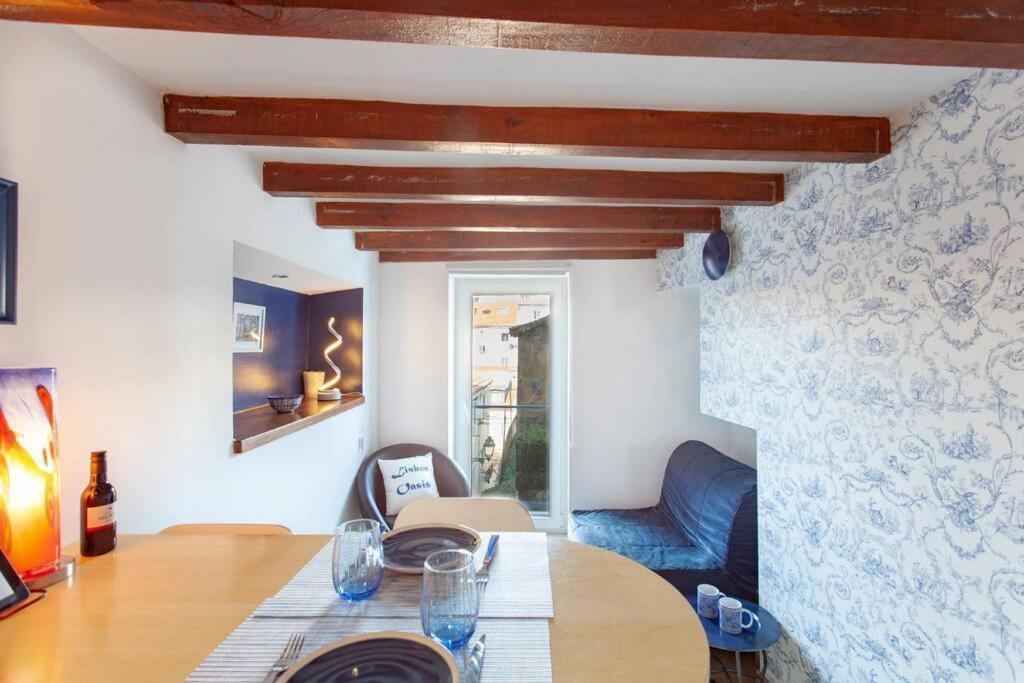 Mouraria 3 - Historic Duplex Apartamento *