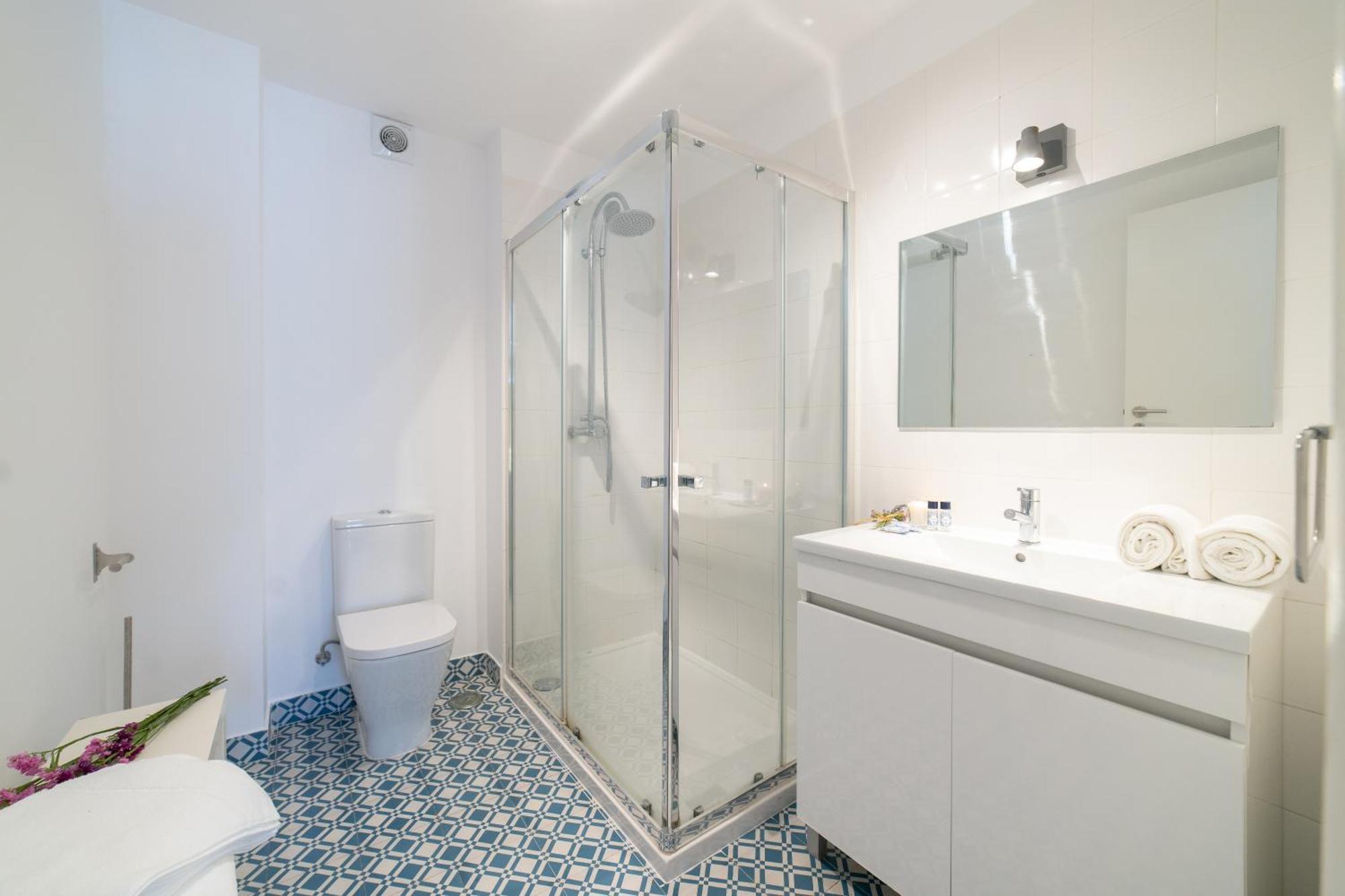 Apartment Desterro 4 - Historical Four-bedroom Lisbon