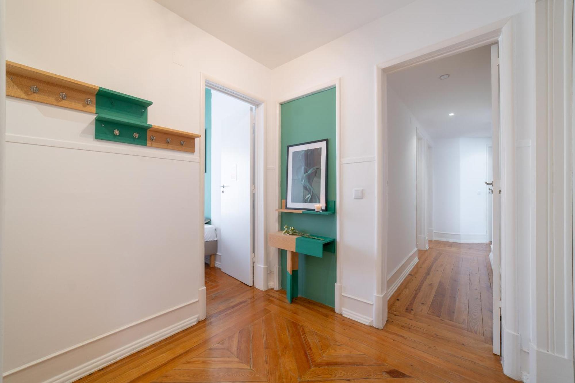 Desterro 4 - Historical Four-bedroom Apartment
