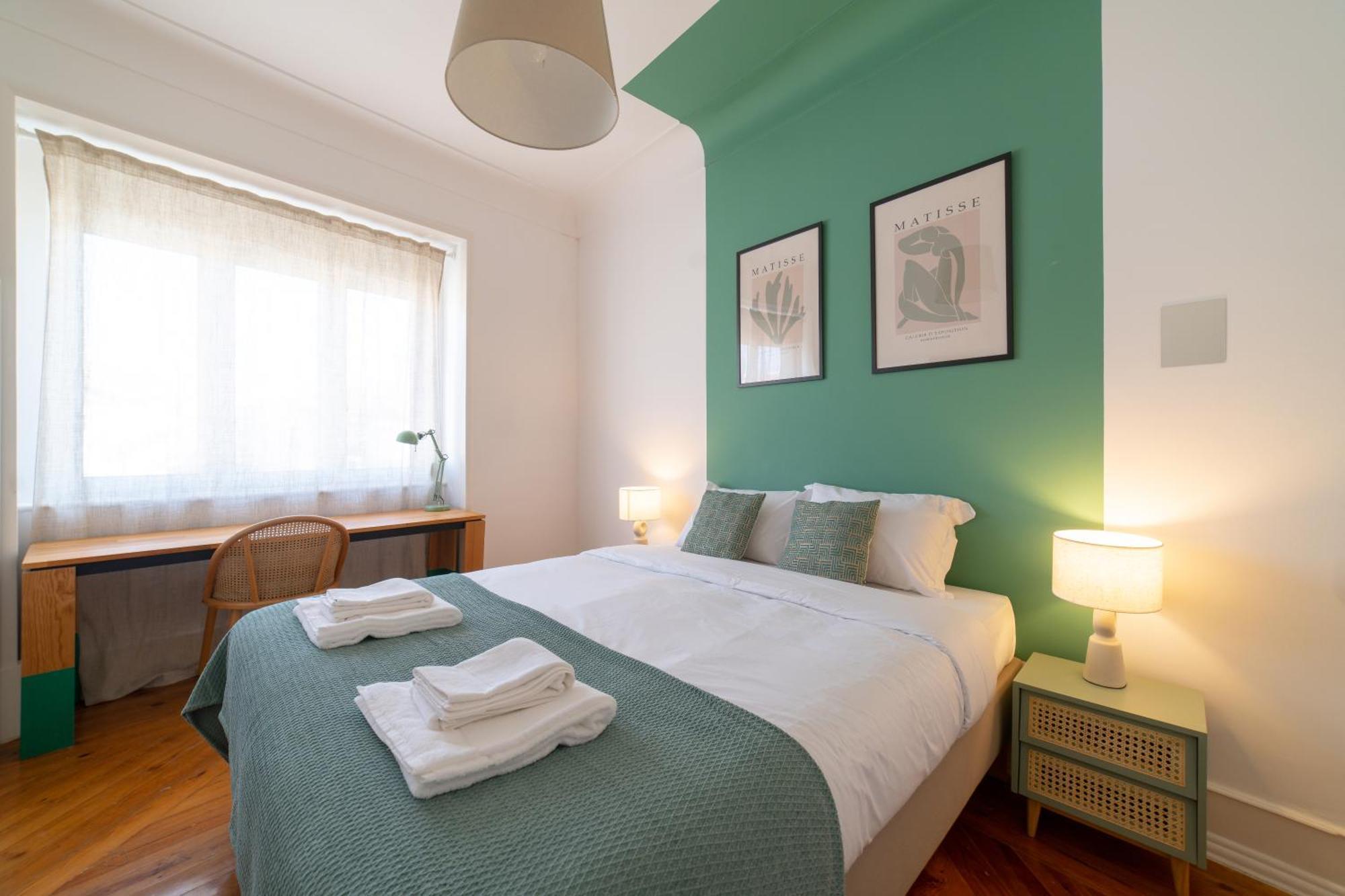 Desterro 4 - Historical Four-bedroom Lisbon