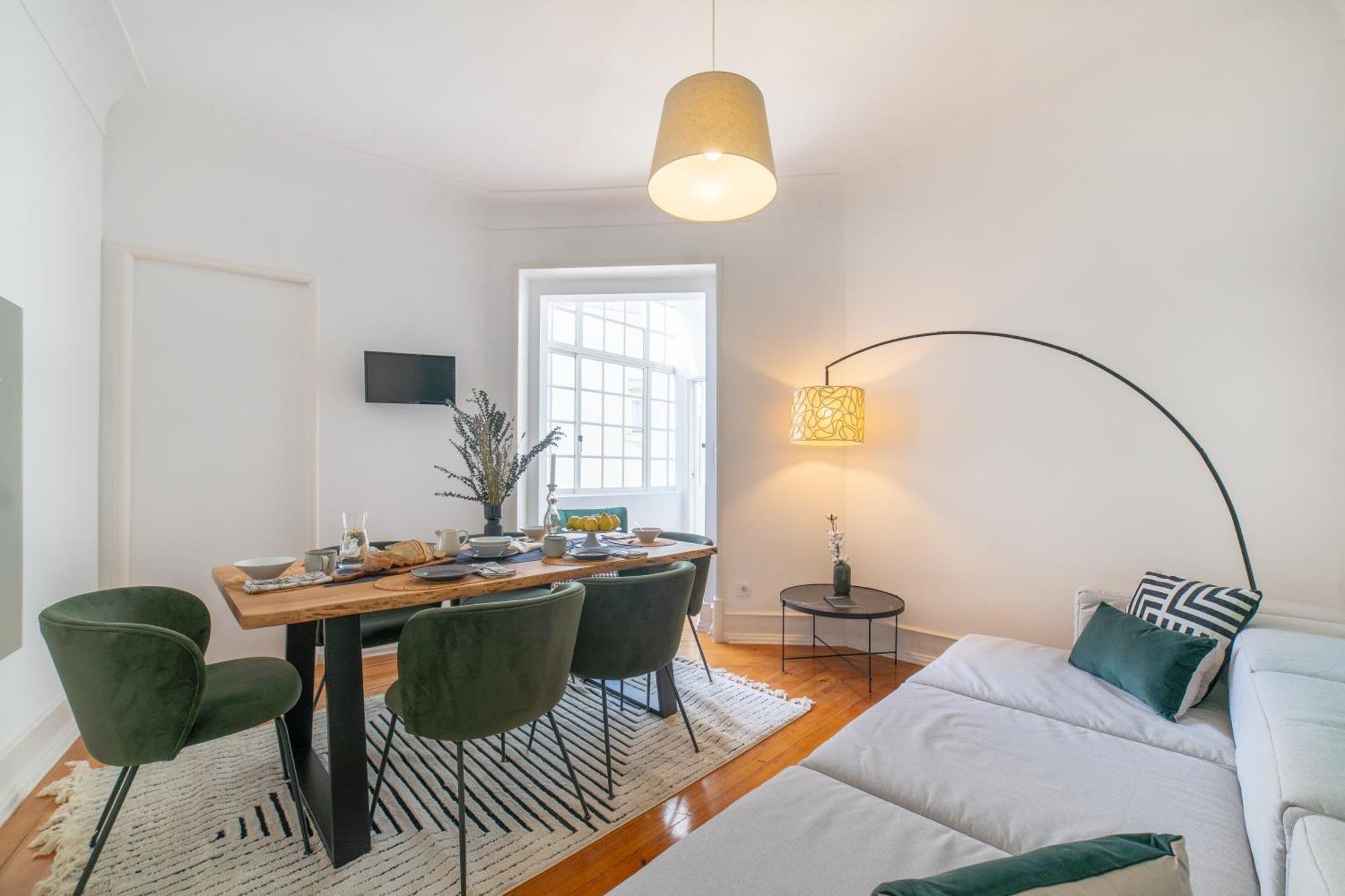 Apartment Desterro 4 - Historical Four-bedroom *