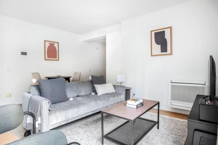 Fantastico Quarto Queen Com Ar Quarto em Acomodações Particulares