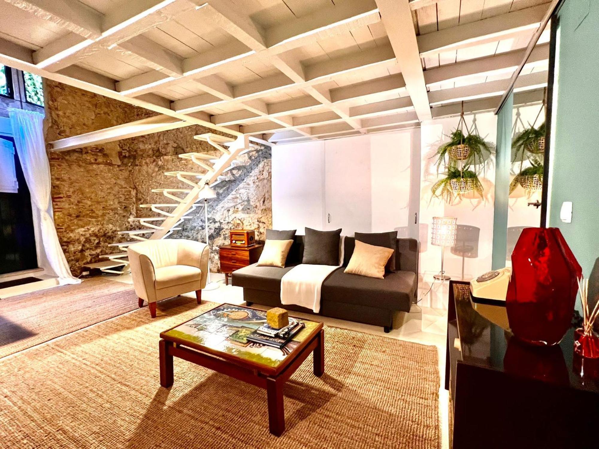 Unique Apartment *