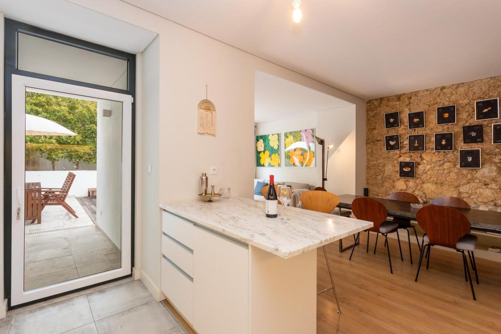 2br Terrasse Townhouse Style With Ac | By Airnest * Lisbon