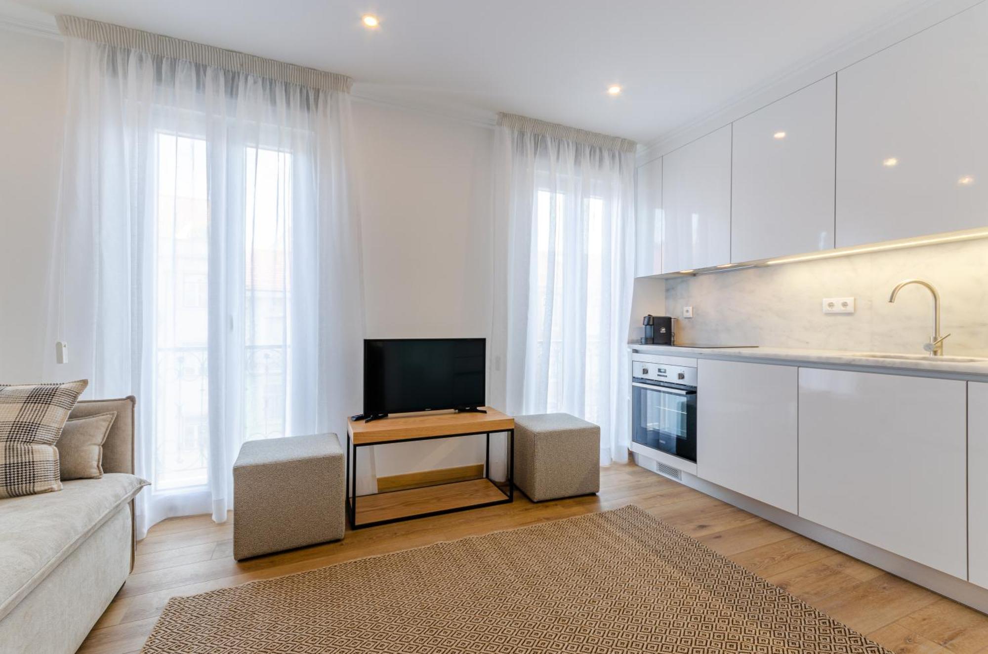 Apartment Morais Soares 131 *
