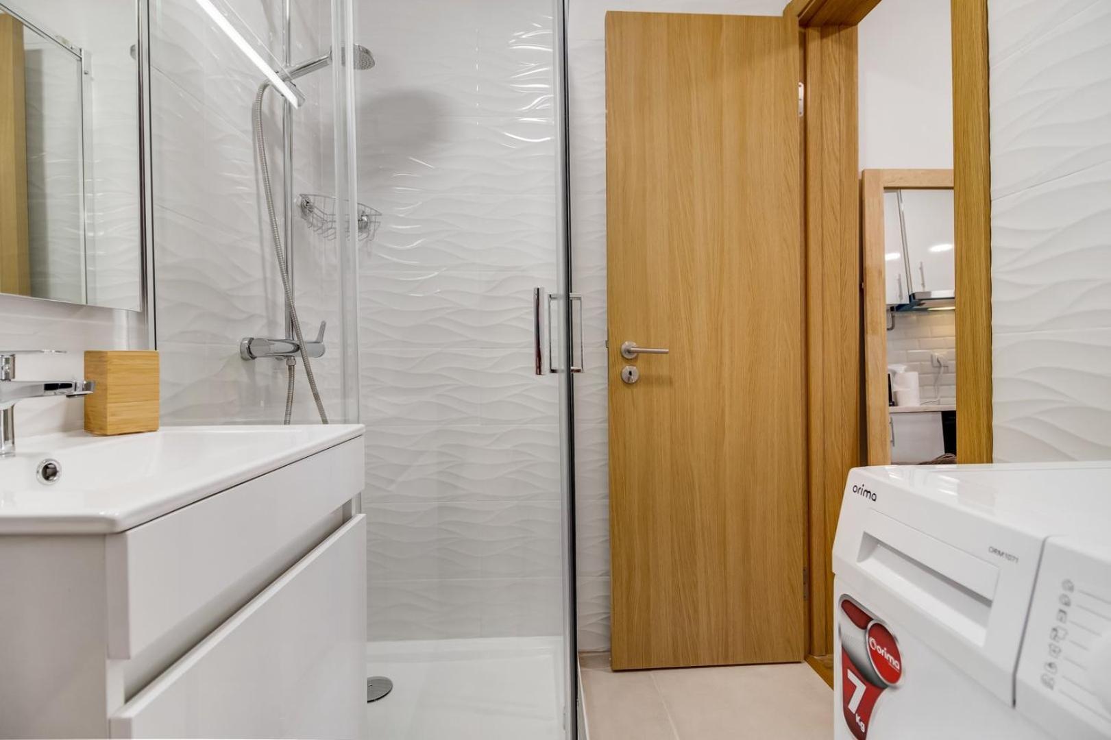 Modern Cocoon In Santos W Ac | By Airnest Lisbon