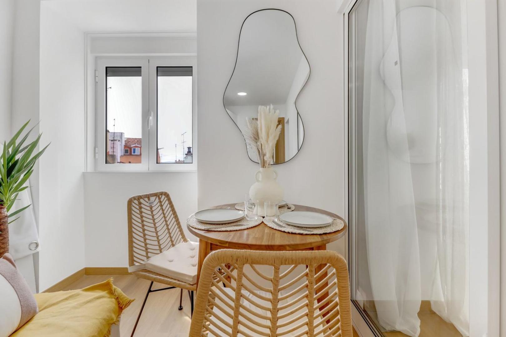 Apartment 1br Cosy Heart Of Santos W Ac | By Airnest Lisbon