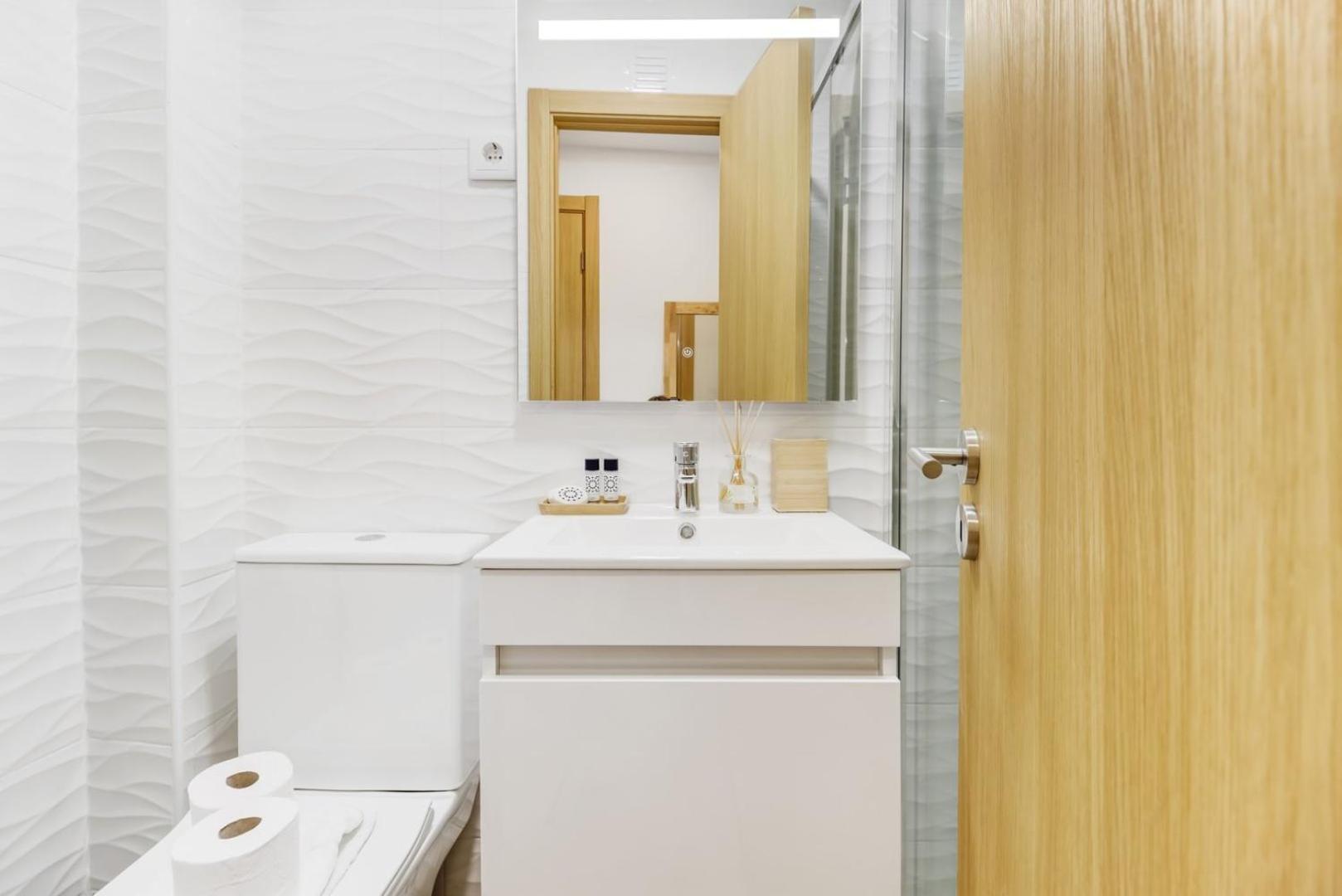 Apartment Cosy Heart Of Santos - Ac | By Airnest Lisbon