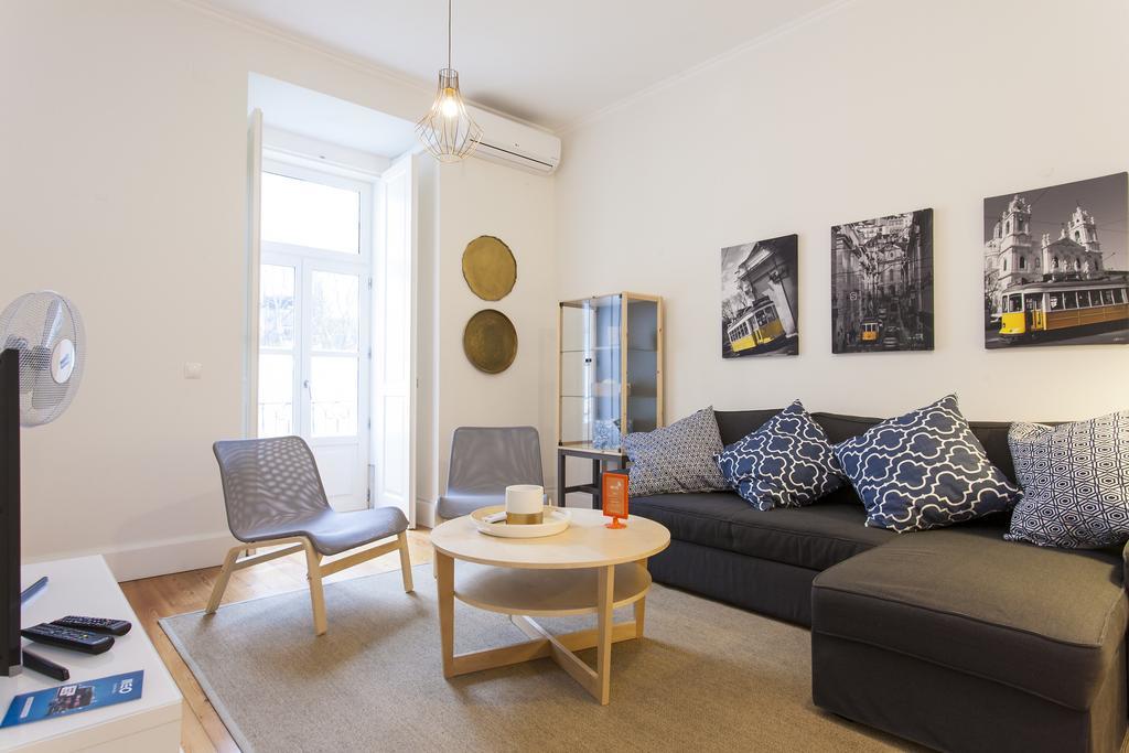 Joivy Downtown Blue Apartment