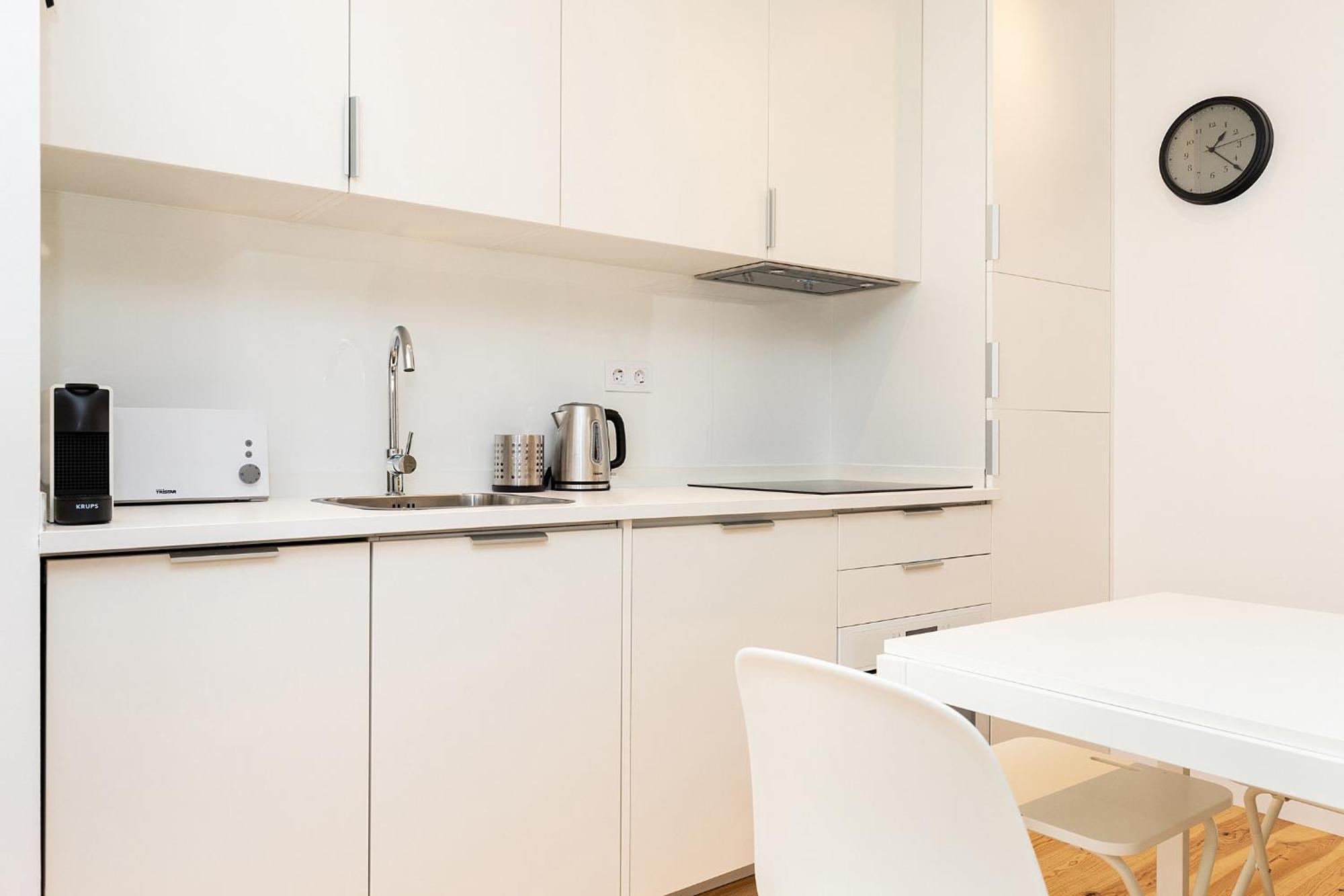 Apartment Design And Bright Near Pasteis De Belem