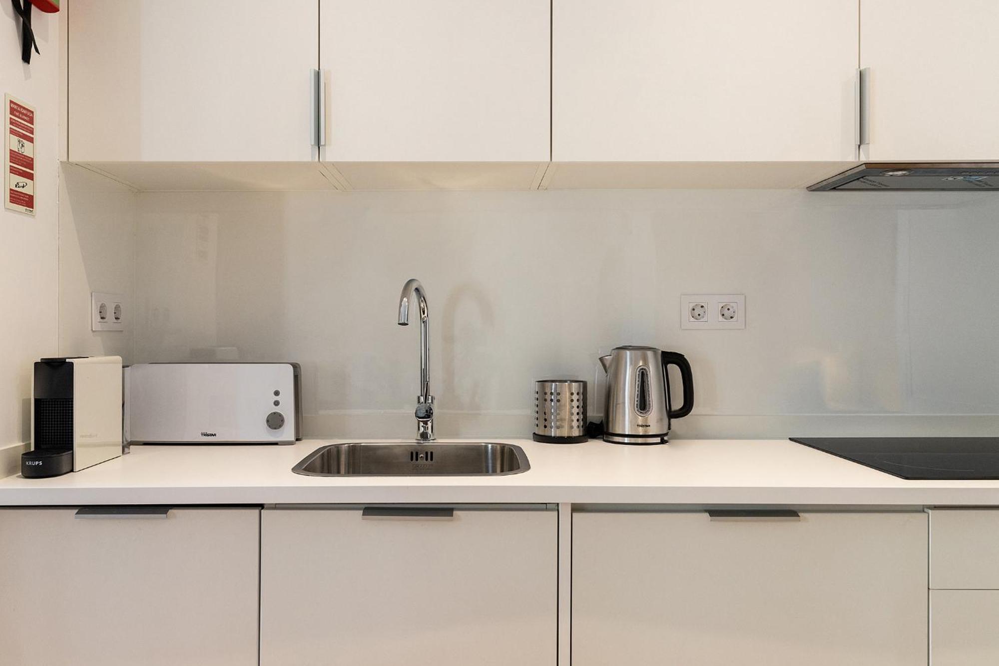 Design And Bright Near Pasteis De Belem Apartment Lisbon