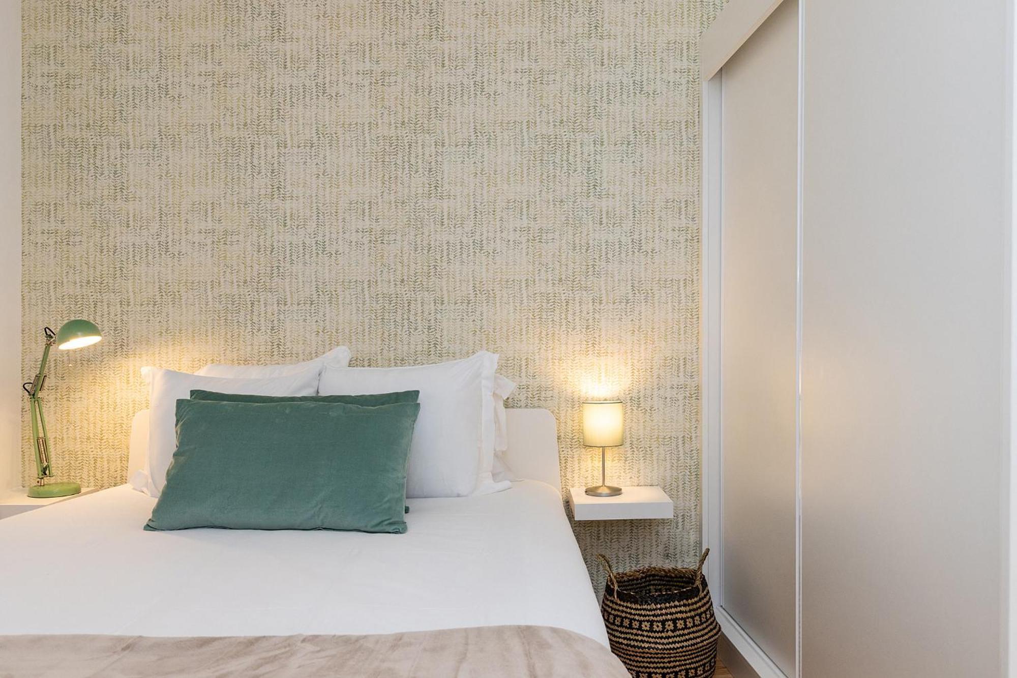 Design And Bright Near Pasteis De Belem Apartment Lisbon