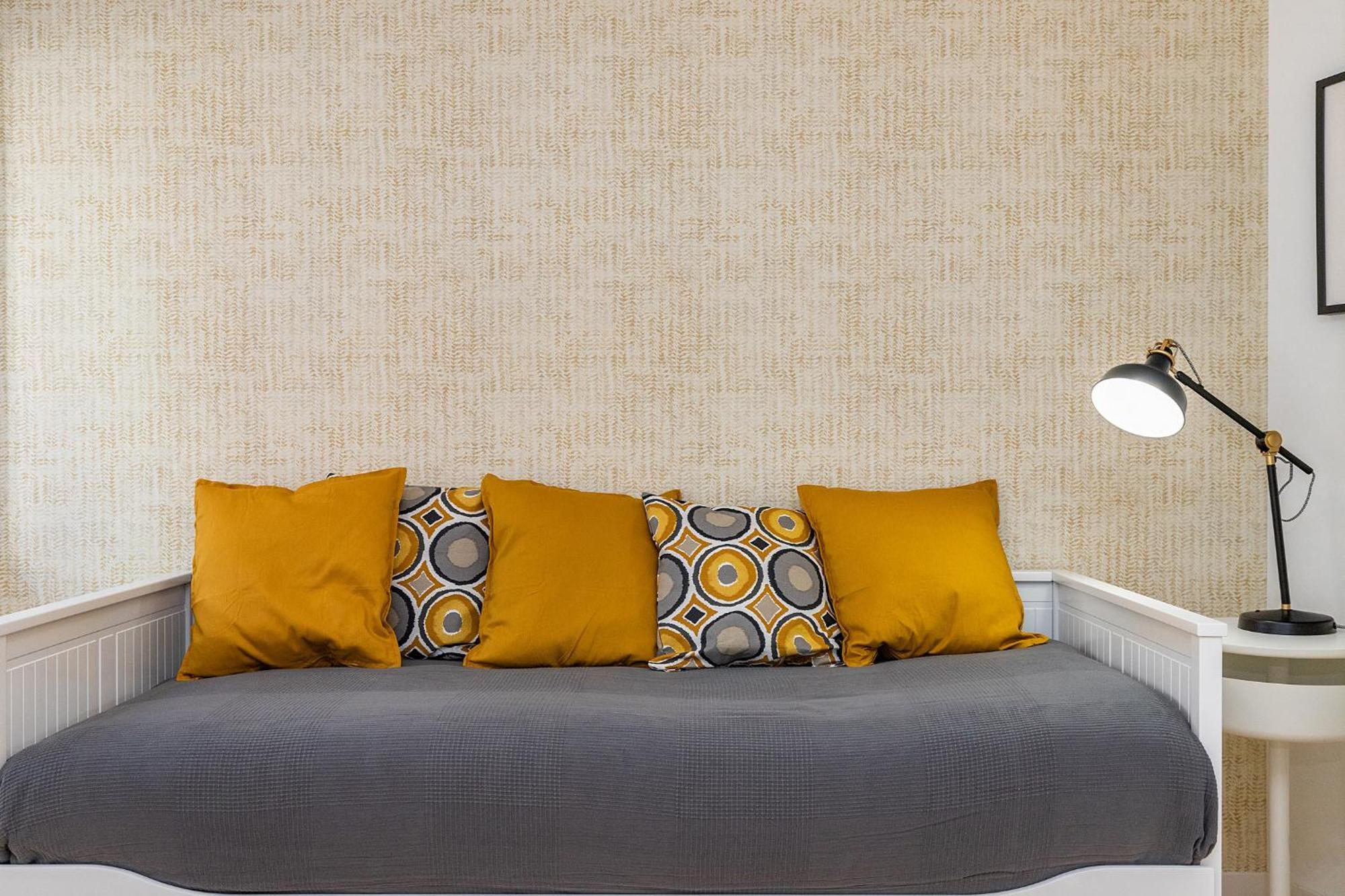 Design And Bright Near Pasteis De Belem Apartment