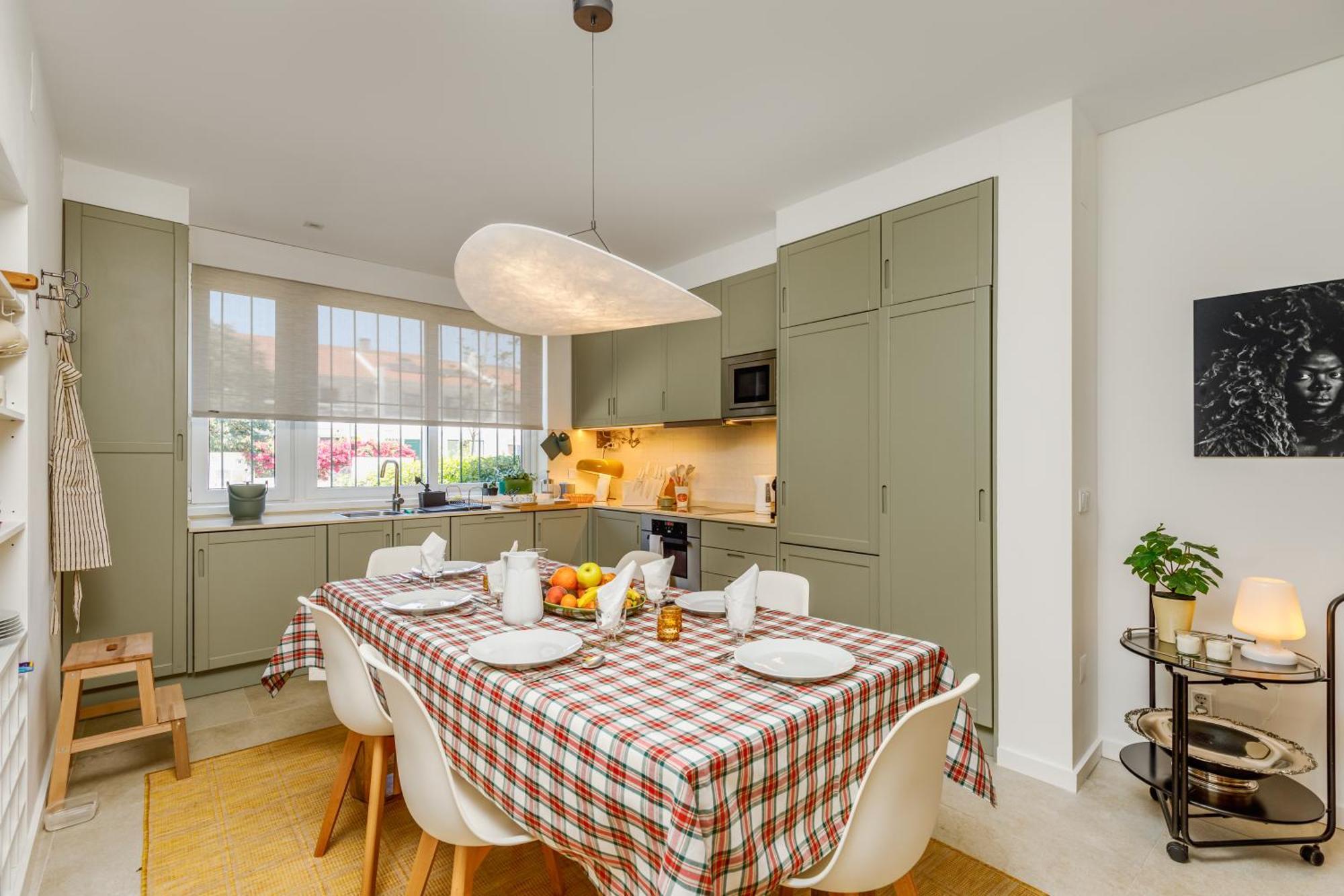 Haus Abel - Pool, Parking And Garden In The Heart Of * Lisbon