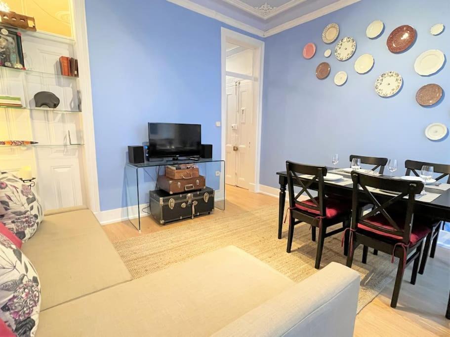 Mc Warm Romantic 3br2ba @ Trendy Principe Real Apartment