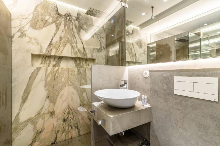 Guestready - Luxury Flat At Lisbon's Downtown * Lisbon