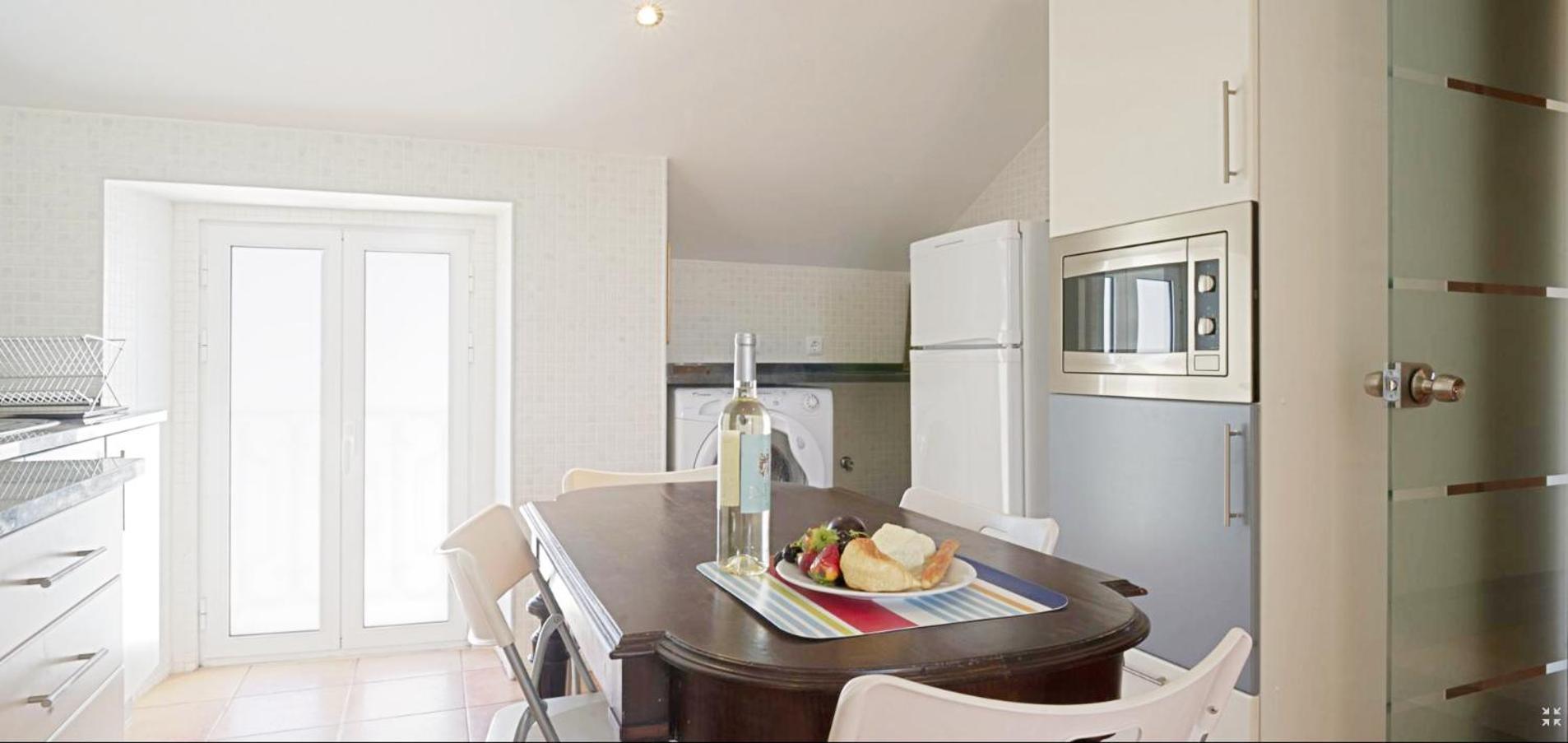 Guestready - Rare Terrace Apt, Historic Center Apartment *