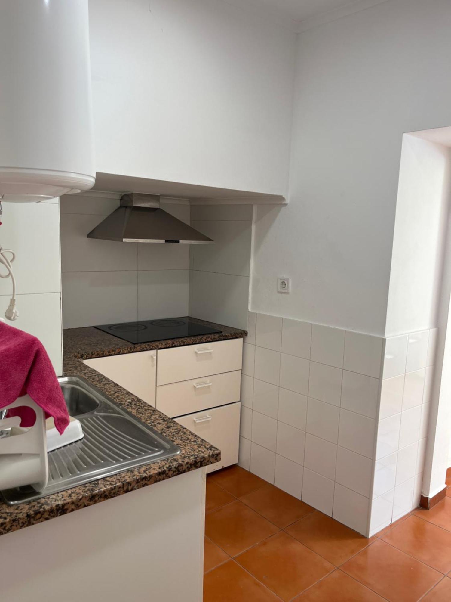T2 2 Bedroom Flat In Arroios Lisbon