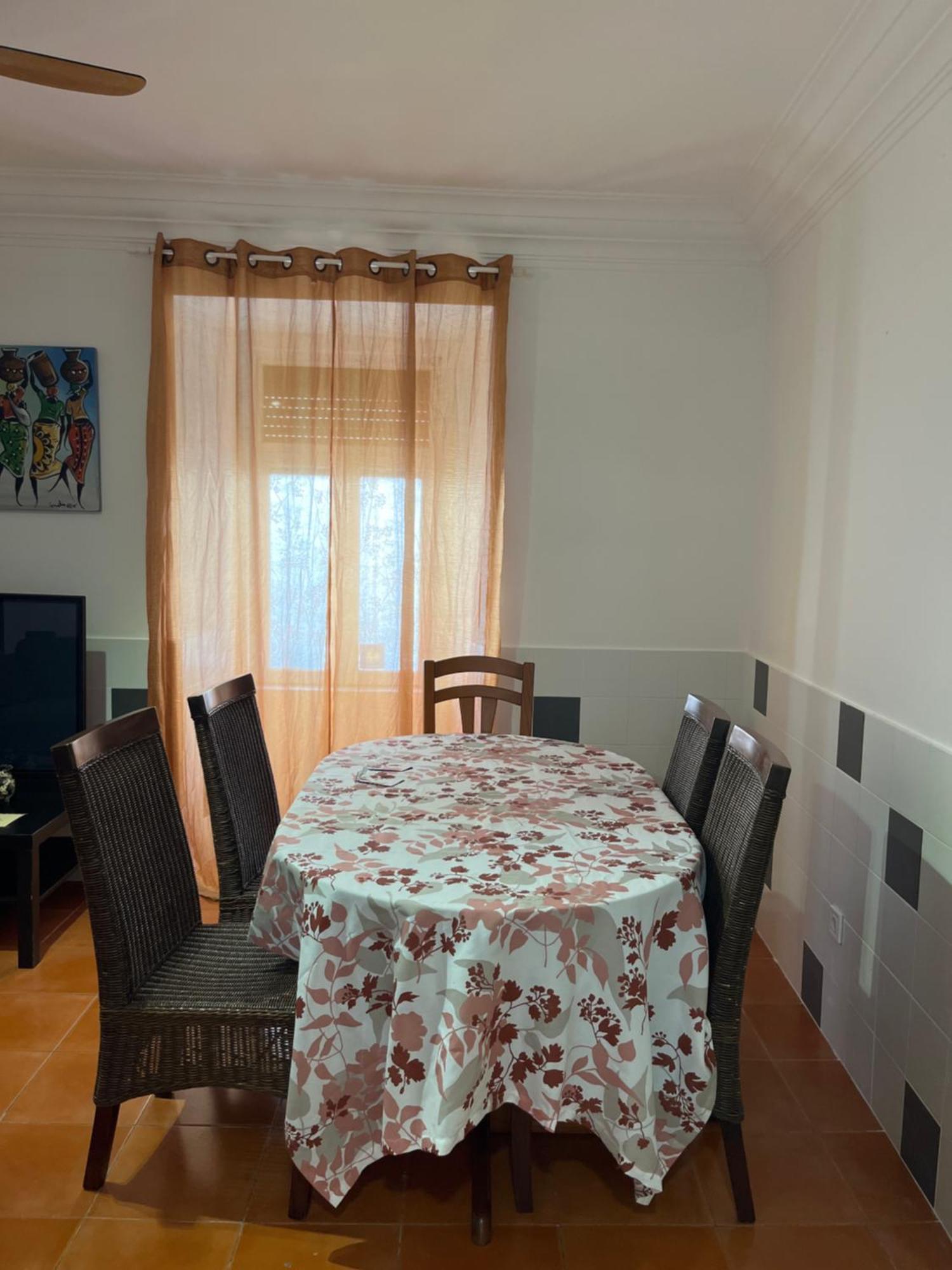 T2 2 Bedroom Flat In Arroios