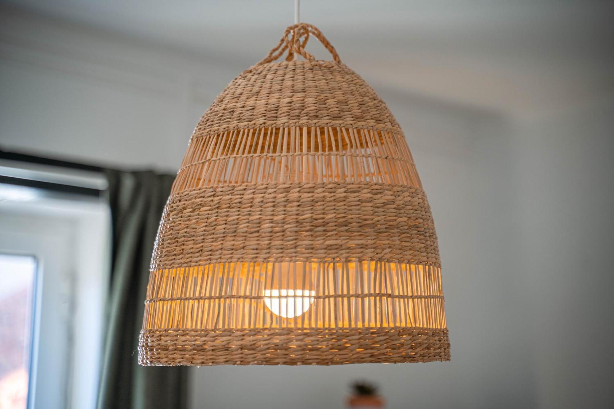 Very Well Located Homestay Lisbon