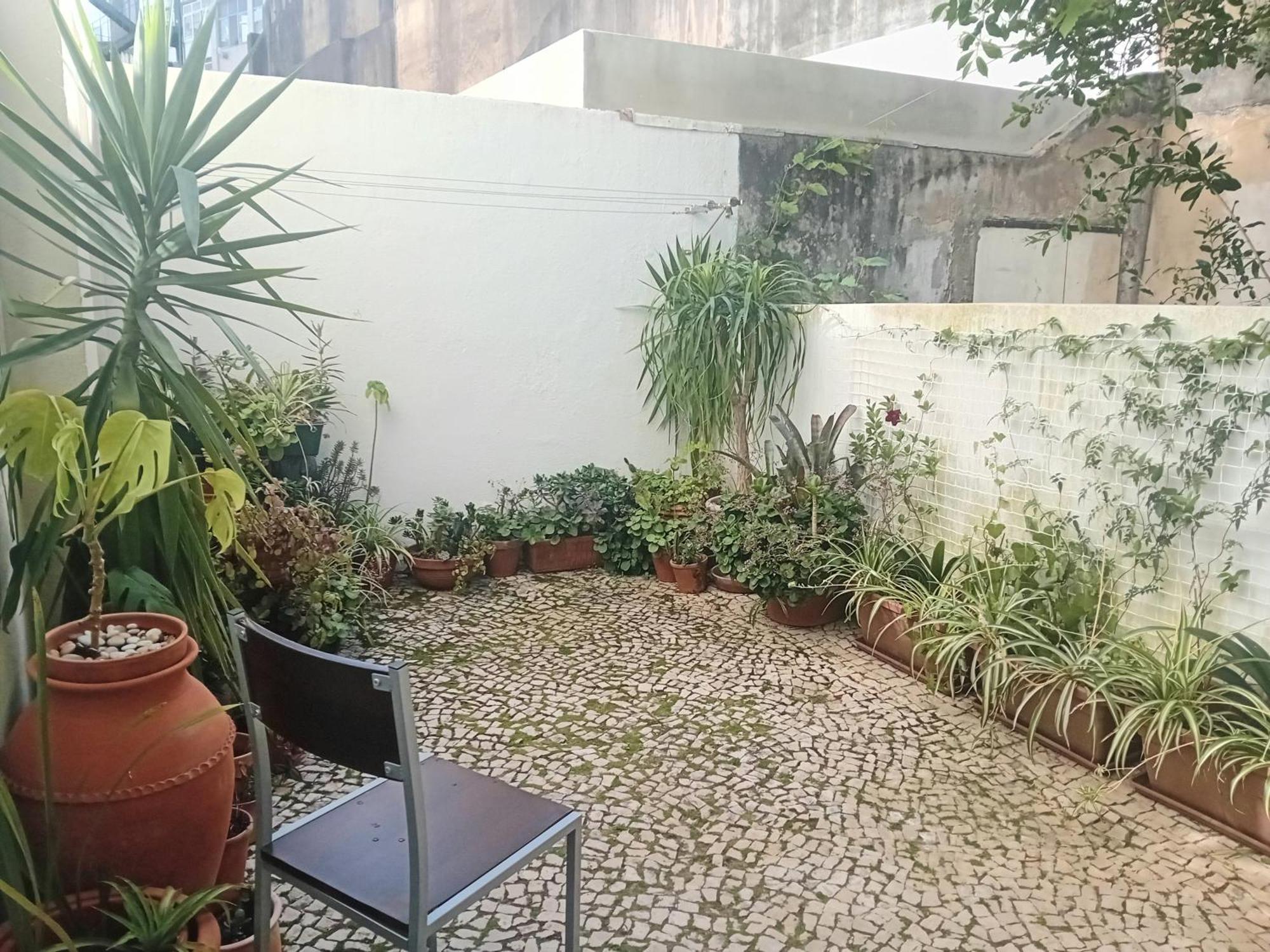 Cozy & Comfortable In * Lisbon