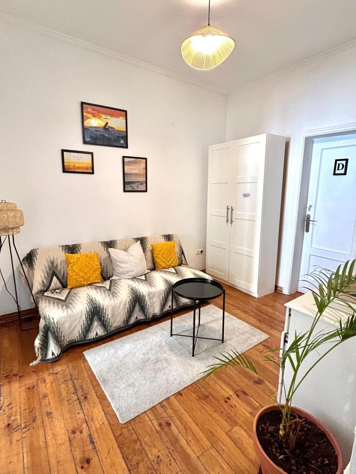 Casa de hóspedes In Palmira Shared For Surf Lovers Lisboa