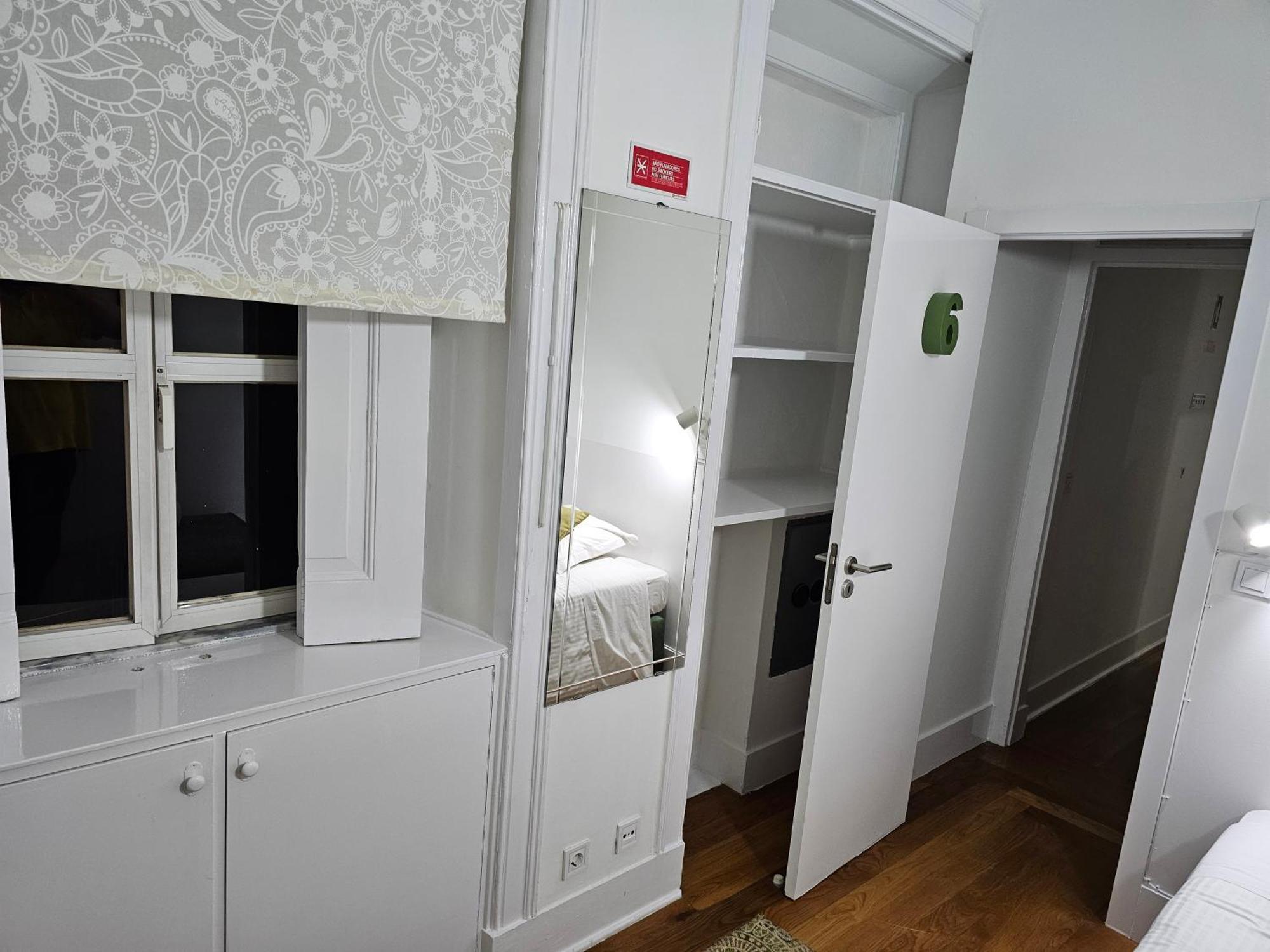 Guest house Almirante *
