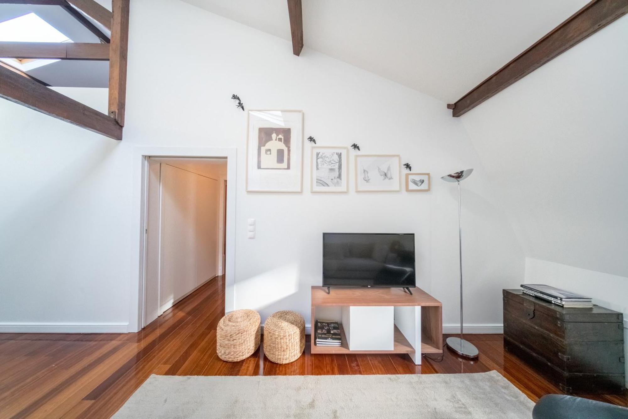 Pedrasnegras30 Lofts &
