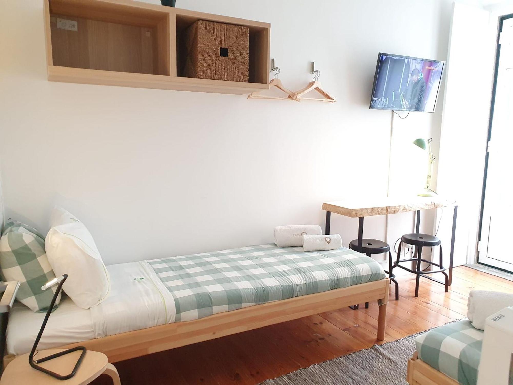 Estrela Charming 2 By Host-point